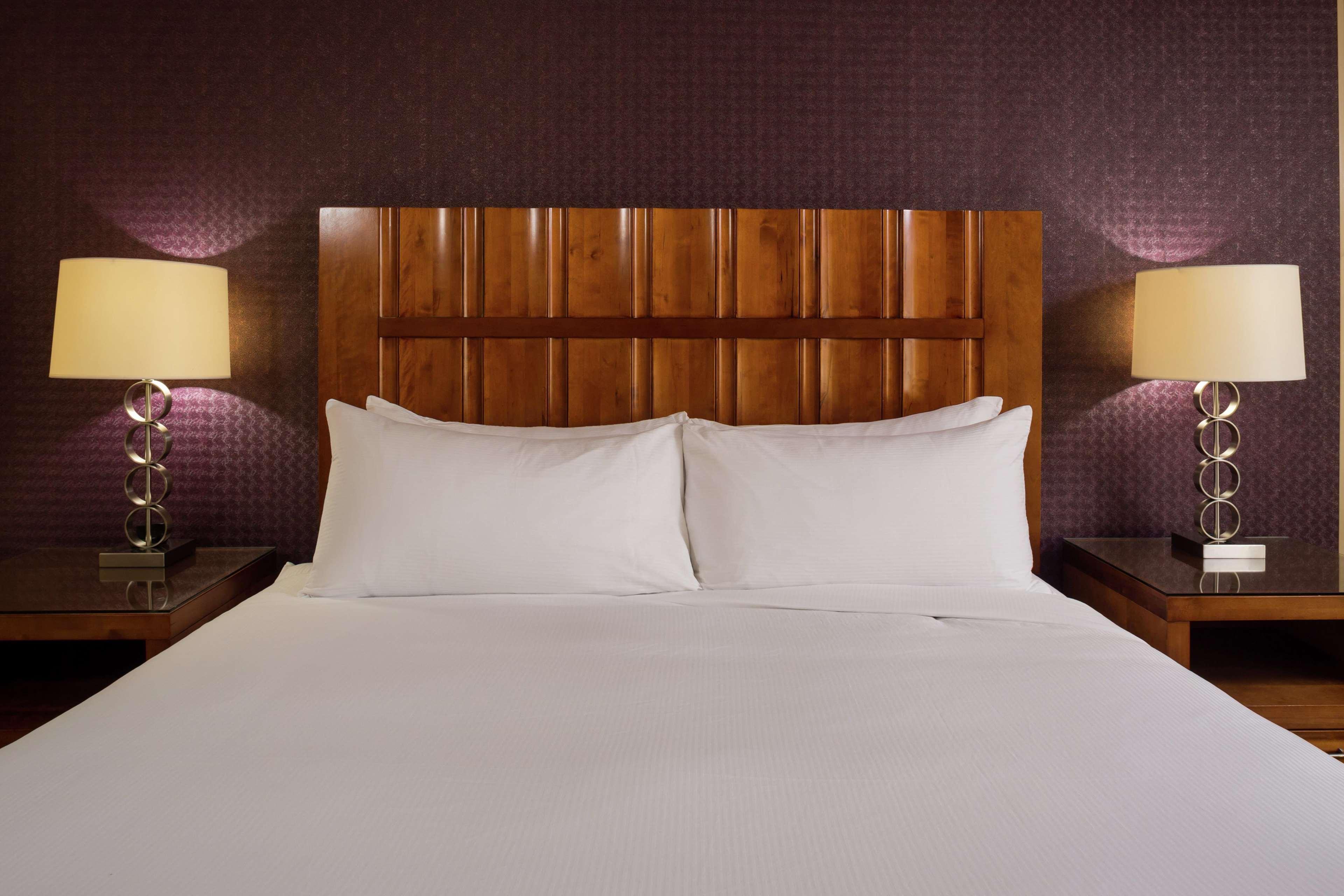 Doubletree By Hilton Carson Hotel Ngoại thất bức ảnh