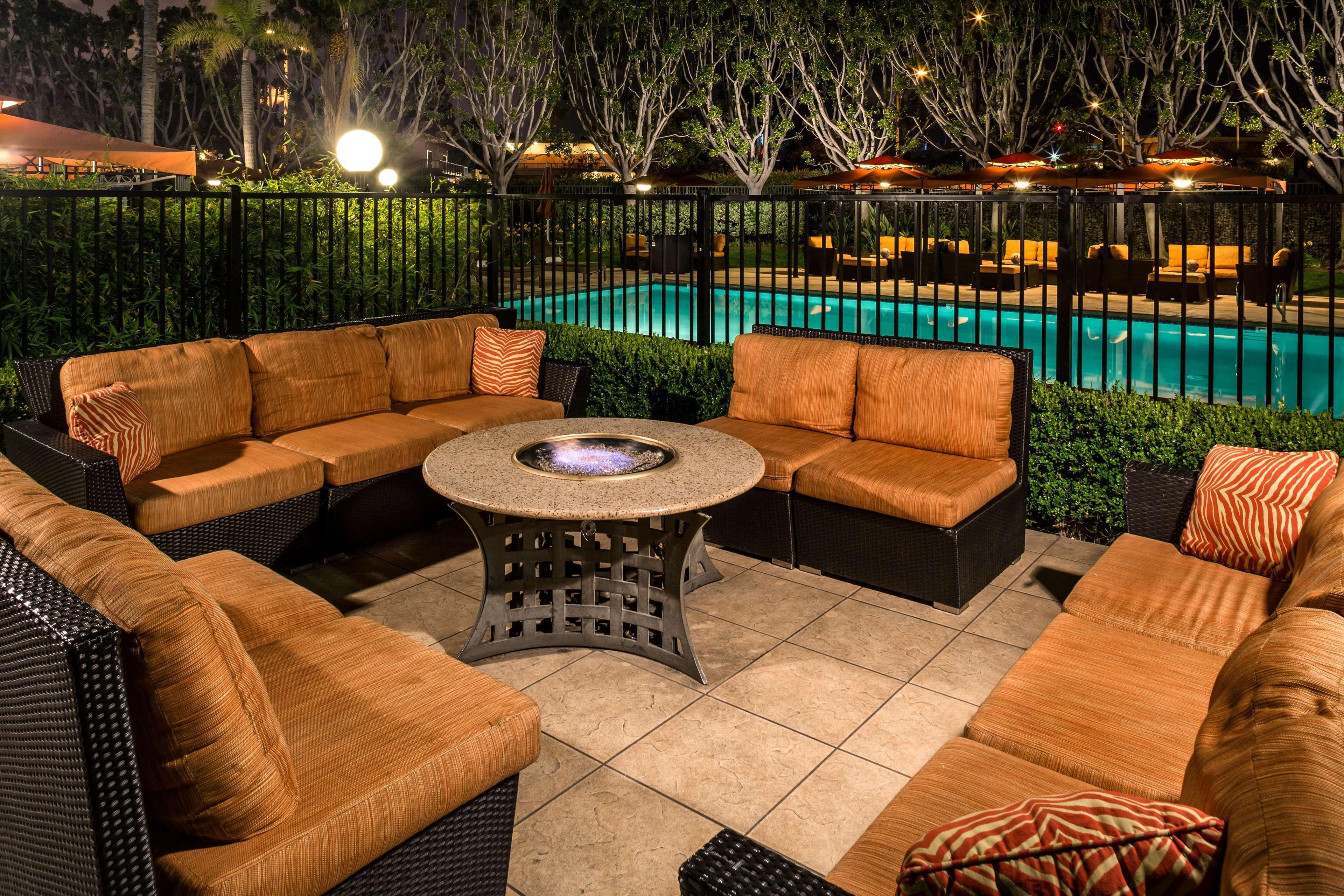 Doubletree By Hilton Carson Hotel Ngoại thất bức ảnh