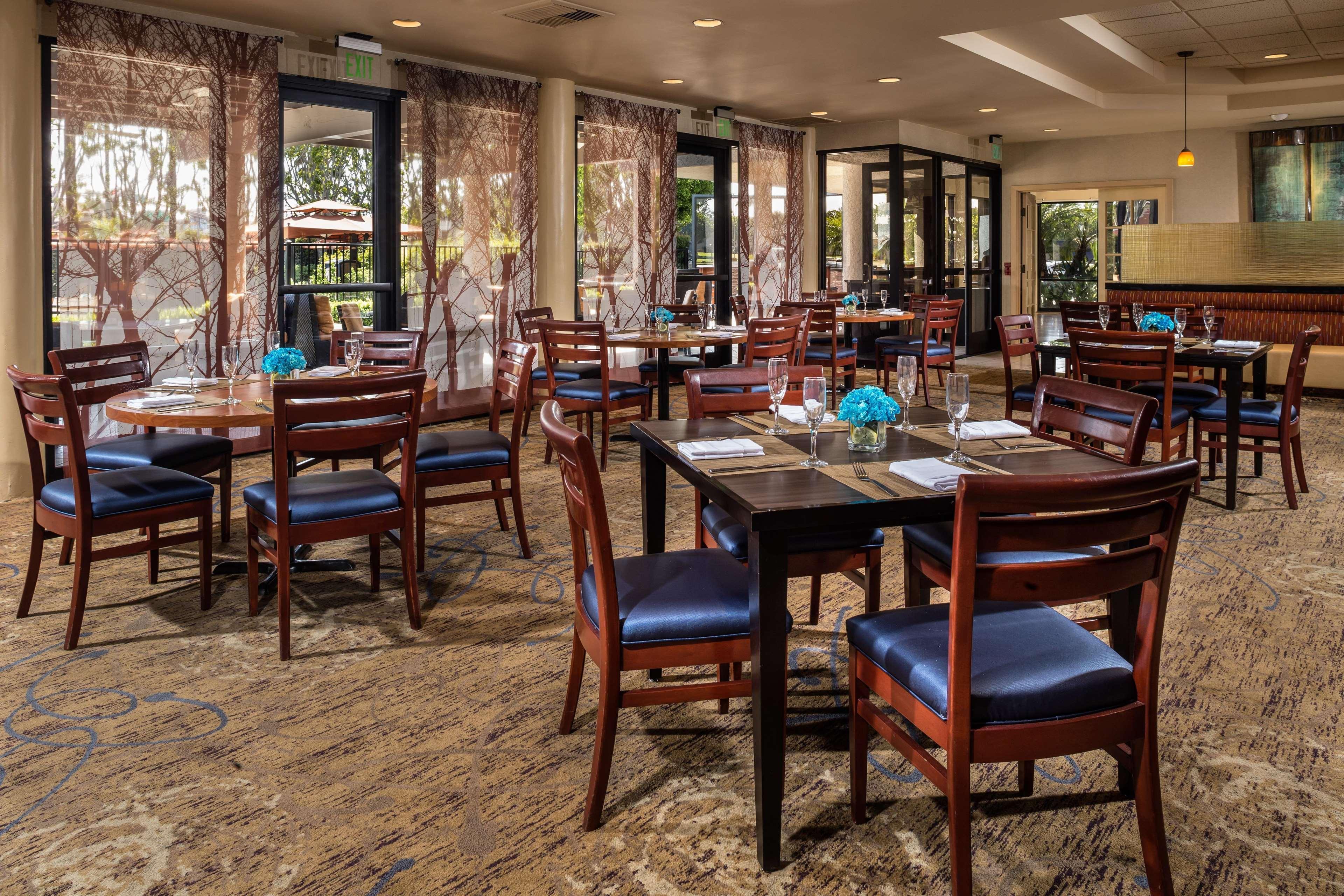 Doubletree By Hilton Carson Hotel Ngoại thất bức ảnh