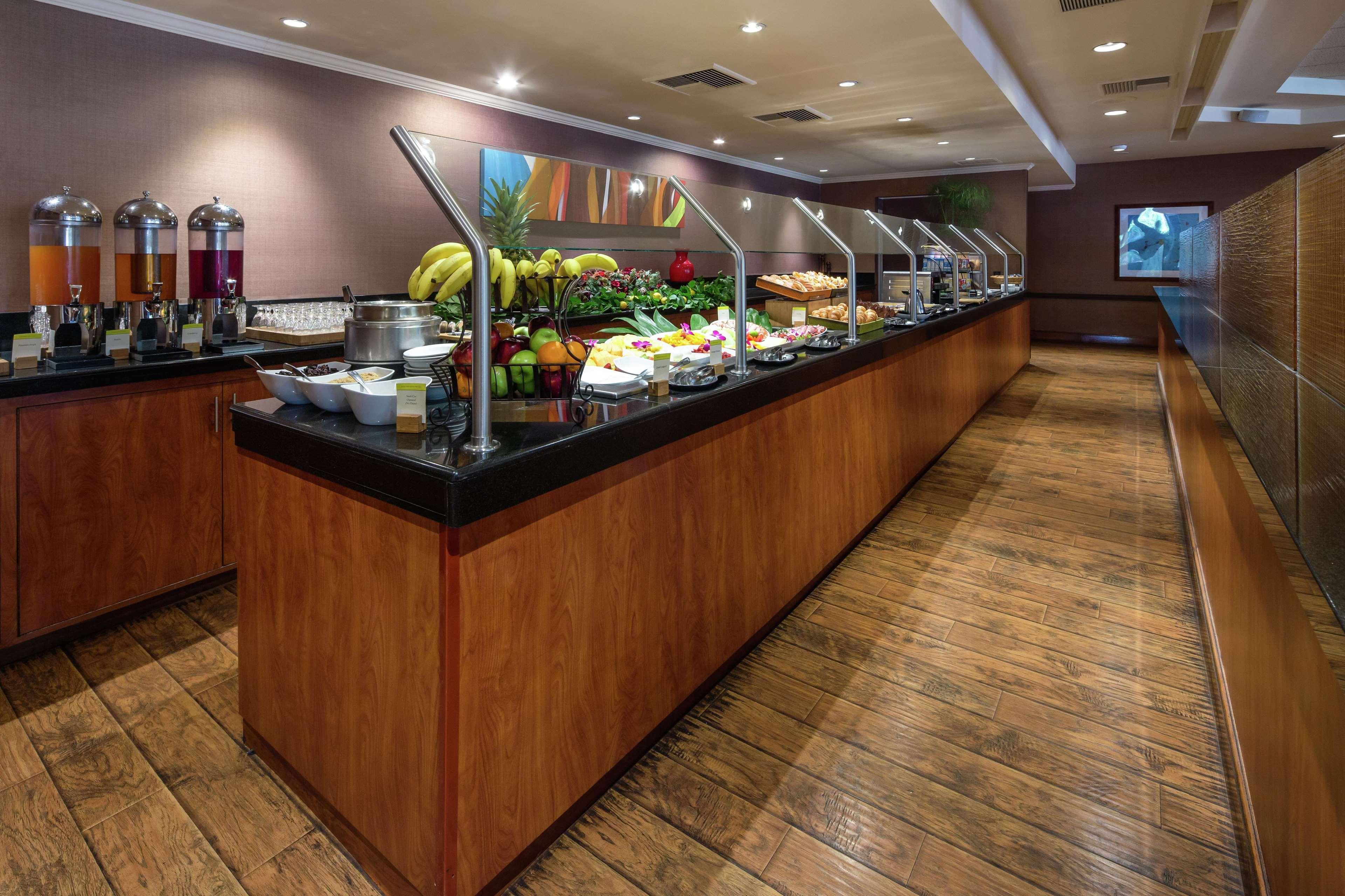 Doubletree By Hilton Carson Hotel Ngoại thất bức ảnh