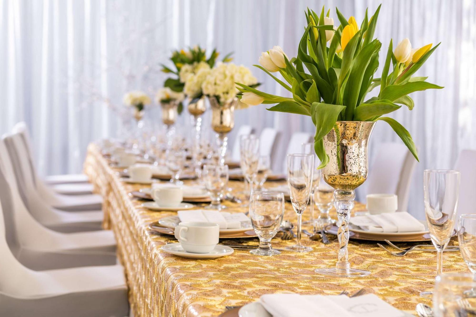 Doubletree By Hilton Carson Hotel Ngoại thất bức ảnh
