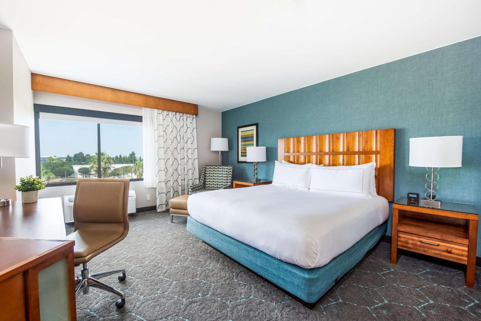 Doubletree By Hilton Carson Hotel Ngoại thất bức ảnh