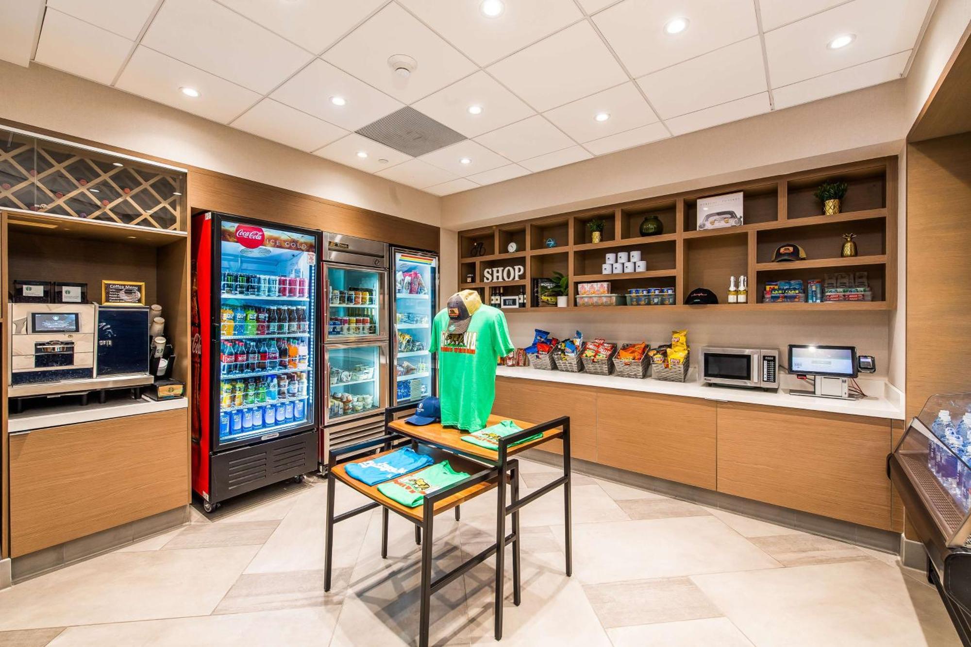 Doubletree By Hilton Carson Hotel Ngoại thất bức ảnh
